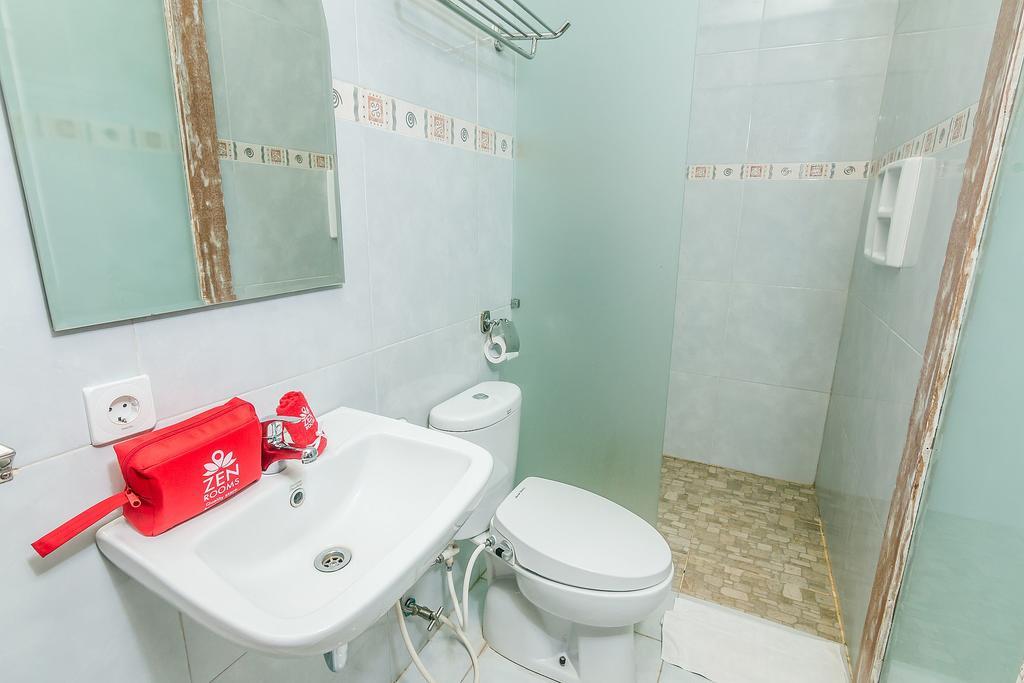 Zen Rooms Denpasar Mertasari מראה חיצוני תמונה