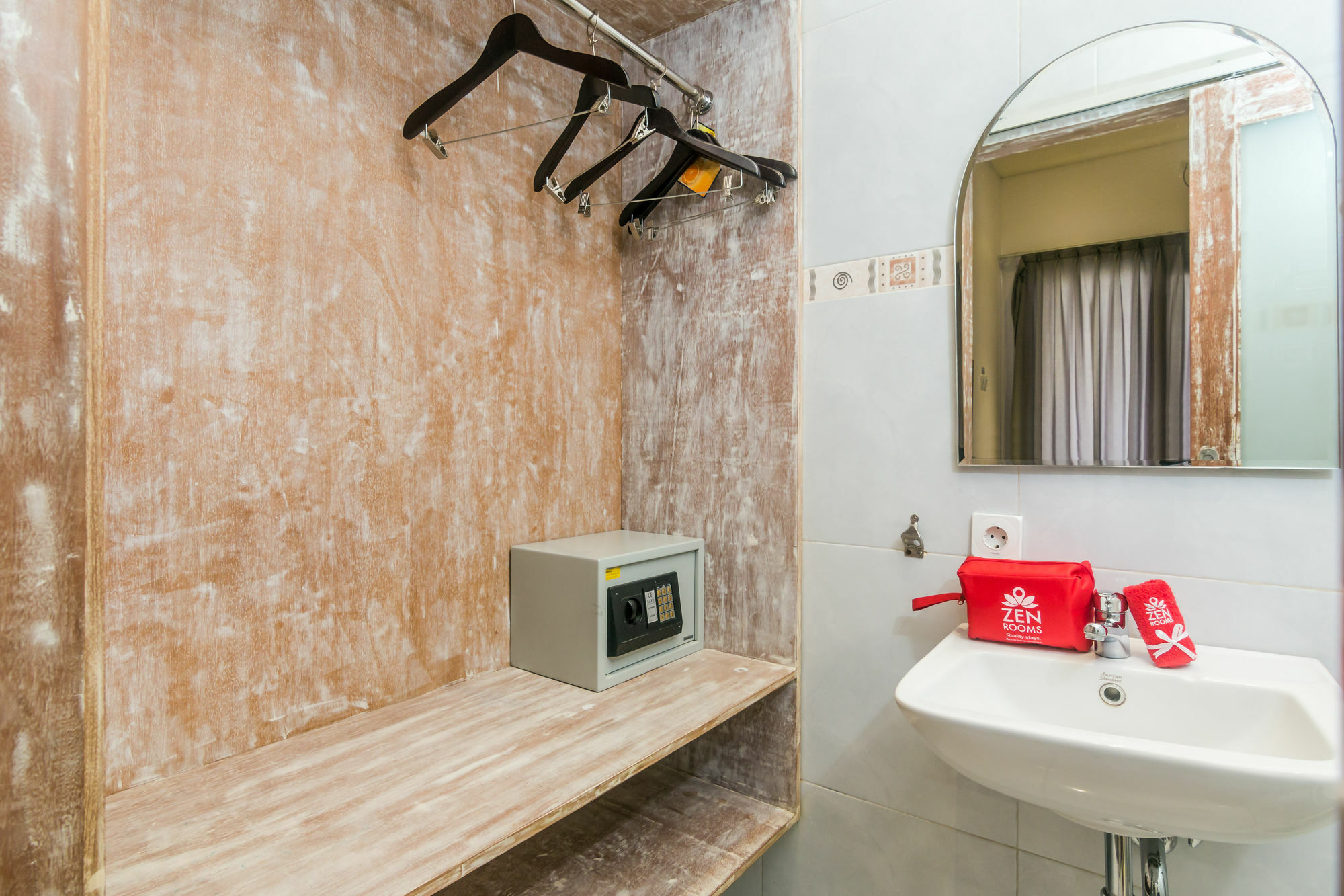 Zen Rooms Denpasar Mertasari מראה חיצוני תמונה