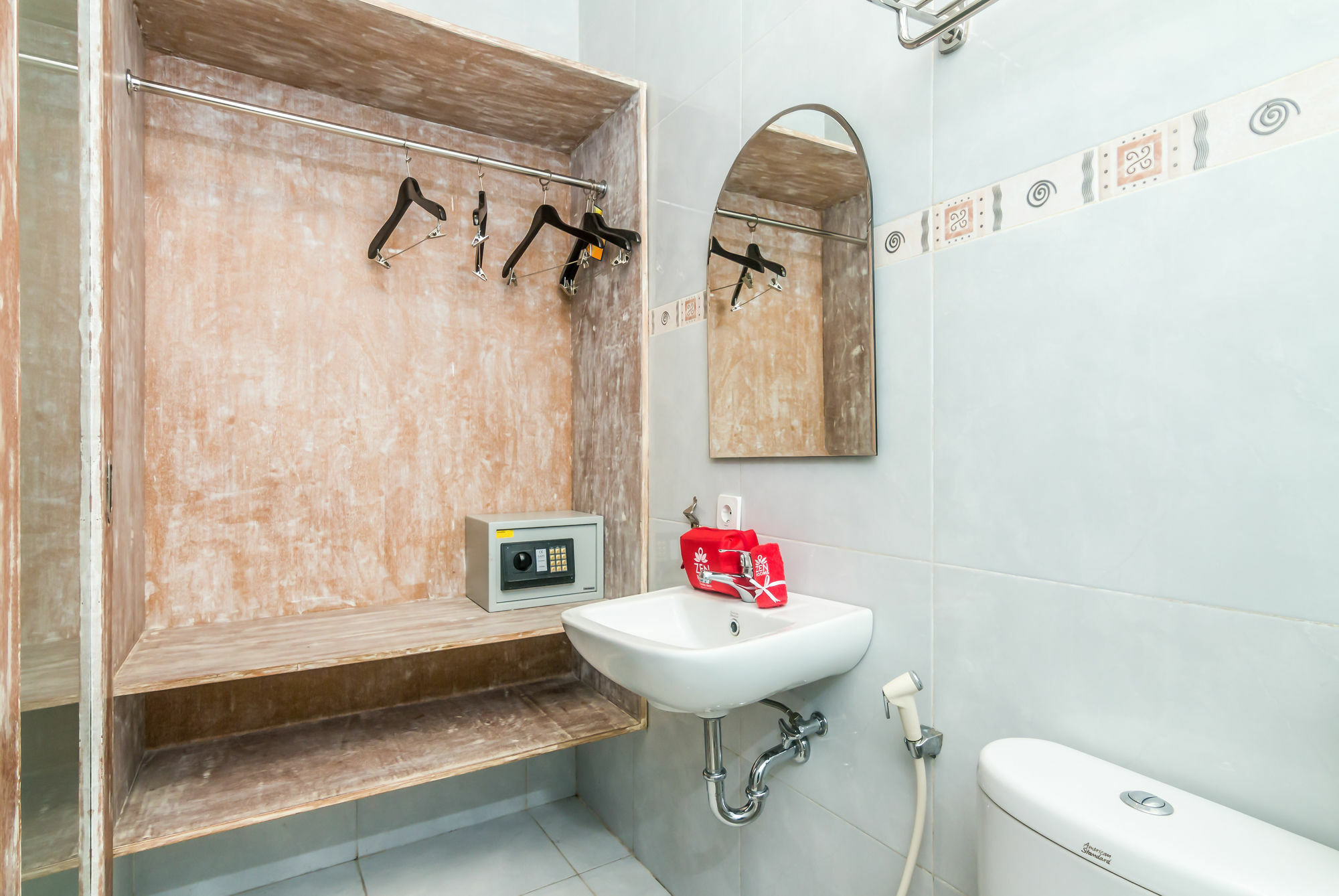 Zen Rooms Denpasar Mertasari מראה חיצוני תמונה