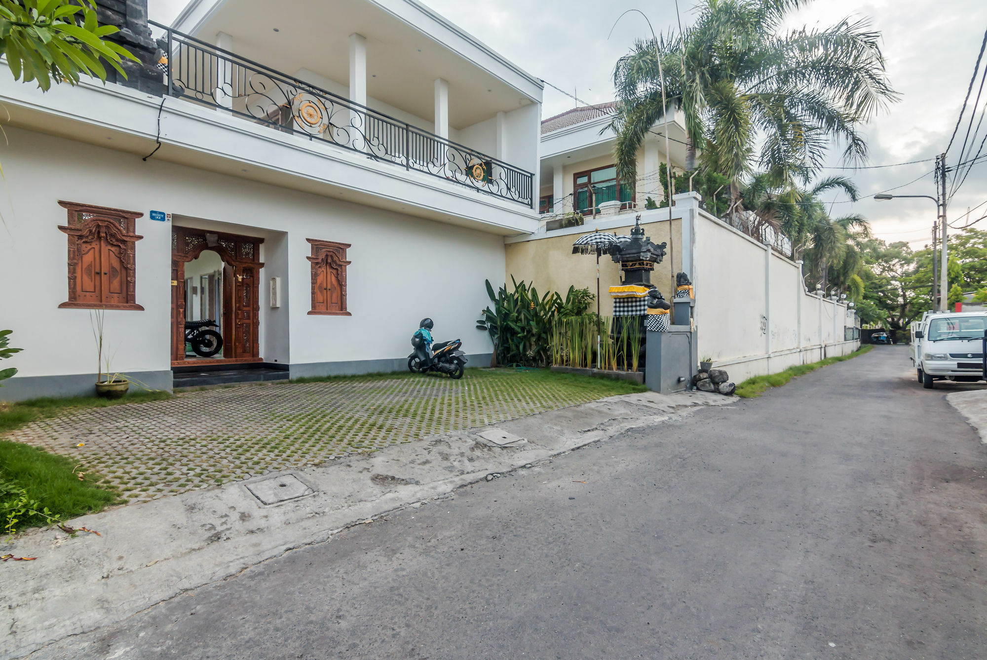 Zen Rooms Denpasar Mertasari מראה חיצוני תמונה
