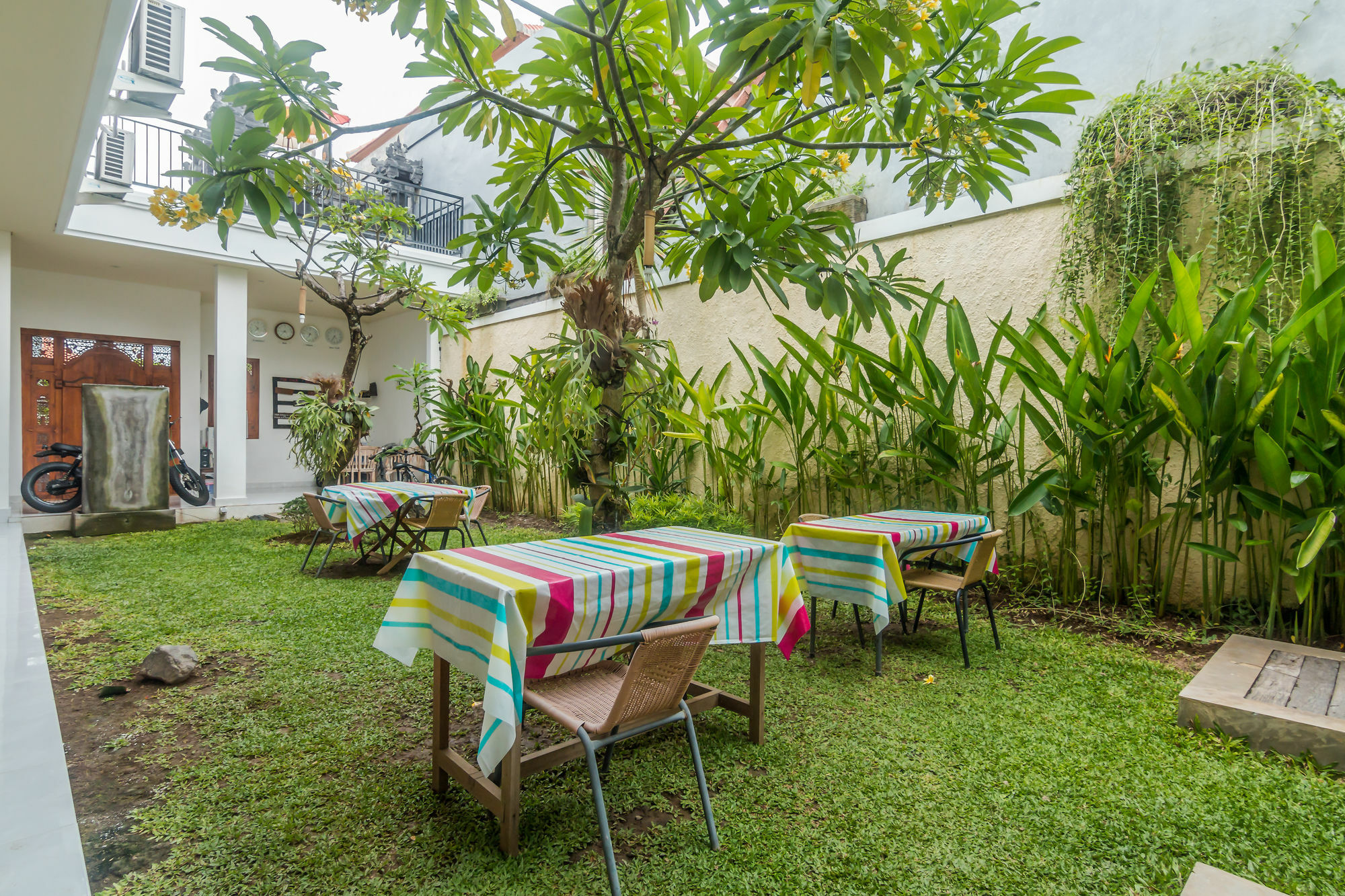 Zen Rooms Denpasar Mertasari מראה חיצוני תמונה